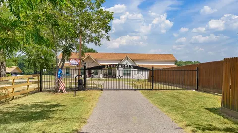 41111 Community Rd, Magnolia, TX 77354