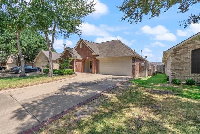 10638 Desert Springs Cir, Houston, TX 77095