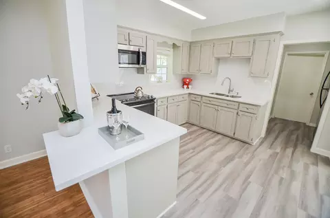 1613 Mulcahy St, Rosenberg, TX 77471