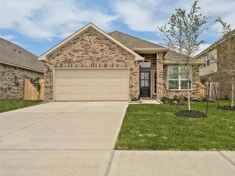 327 Bennett St, Angleton, TX 77515 photo 1