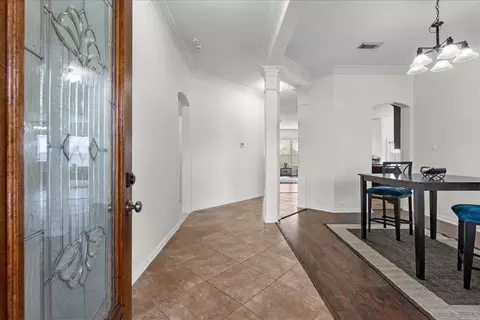 2120 Red Timber Ct, League City, TX 77573