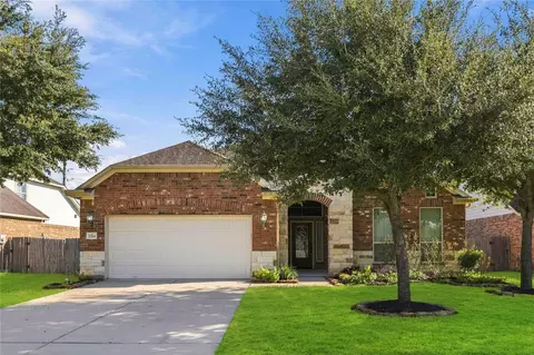 2210 Dama Dr, Rosenberg, TX 77471