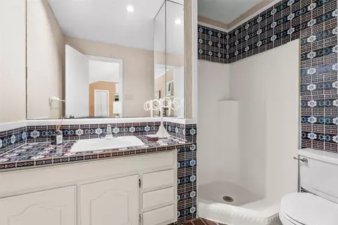 Bath - 6106 Larkmount Dr, Spring, TX 77389 photo 7 of 7