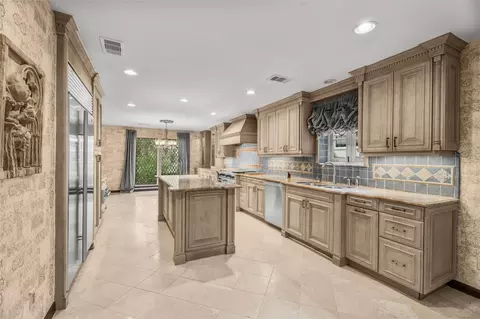 Kitchen - 6106 Larkmount Dr, Spring, TX 77389 photo 3 of 7