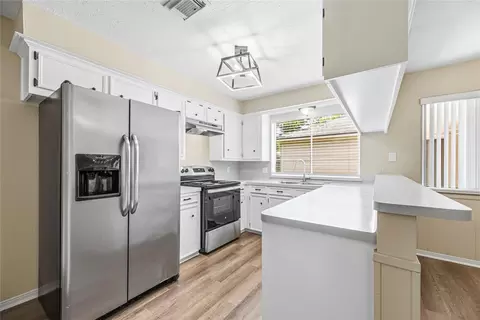 6931 Sandy Knolls Dr, Spring, TX 77379