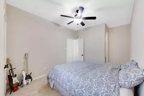 Bedroom - 3864 Oakmist Bend Ln, Spring, TX 77386 photo 4 of 8