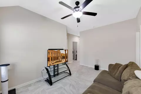 Entry Way - 3864 Oakmist Bend Ln, Spring, TX 77386 photo 7 of 7