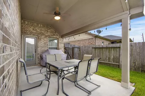 Exterior - 3864 Oakmist Bend Ln, Spring, TX 77386 photo 6 of 7