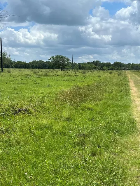 14113 Peters Rd, Needville, TX 77461