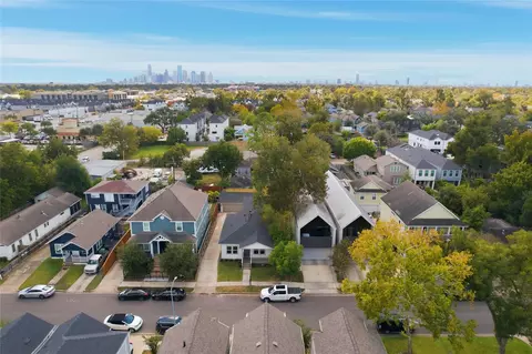 1202 Aurora St, Houston, TX 77009