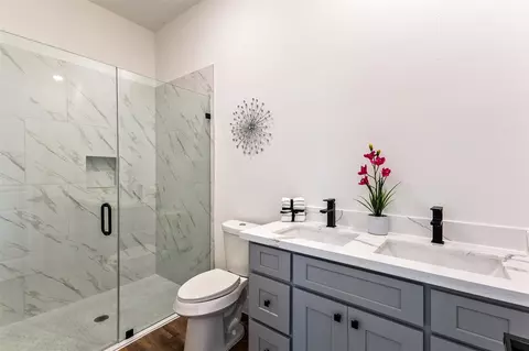 Bath - 25819 Richards Rd, Spring, TX 77386 photo 2 of 3
