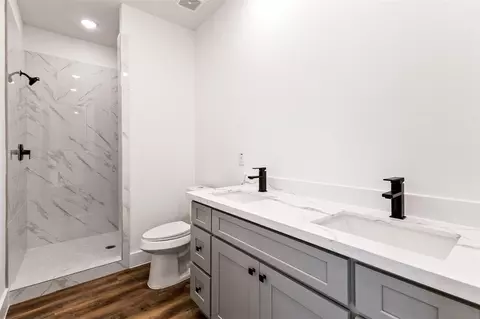 Bath - 25819 Richards Rd, Spring, TX 77386 photo 3 of 3