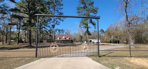 26181 Pecan Grv, Cleveland, TX 77328