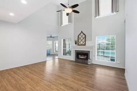 Living - 323 Magic Oaks Ct, Spring, TX 77388 photo 6 of 7