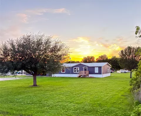 9062 Drachenberg Road Rd, Beasley, TX 77417