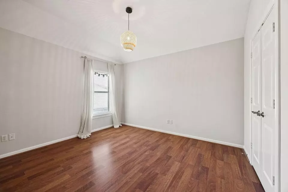 Bedroom - 6615 Redberry Glen Ln, Houston, TX 77041 photo 3 of 4