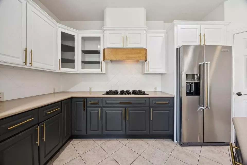 Kitchen - 6615 Redberry Glen Ln, Houston, TX 77041 photo 3 of 3