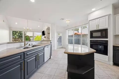 Kitchen - 6615 Redberry Glen Ln, Houston, TX 77041 photo 1 of 3