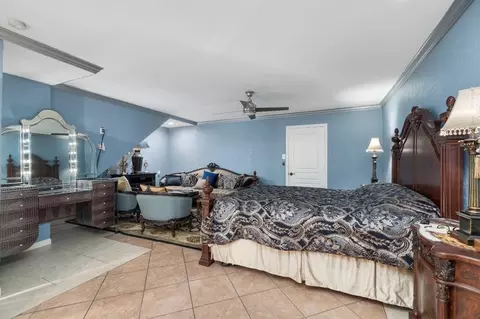 Bedroom - 18118 Shadow Valley Dr, Spring, TX 77379 photo 1 of 4
