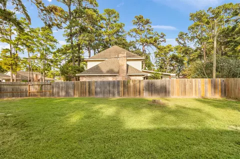 Exterior - 18118 Shadow Valley Dr, Spring, TX 77379 photo 9 of 18