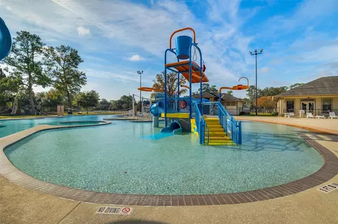 Exterior - 18118 Shadow Valley Dr, Spring, TX 77379 photo 14 of 18