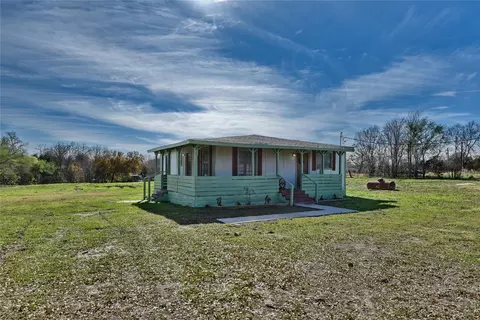 19976 Washington Bridge Rd, Washington, TX 77880