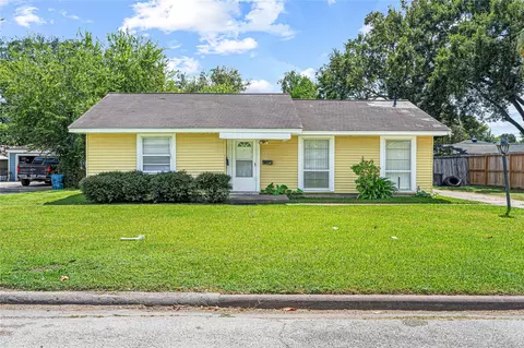 2220 7th St, Galena Park, TX 77547