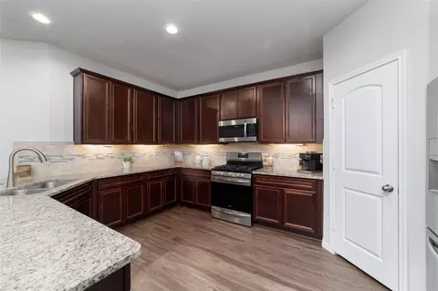 Kitchen - 4830 Creekside Haven Trl, Spring, TX 77389 photo 3 of 4