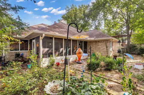 Exterior - 2618 Spring Bend Dr, Spring, TX 77386 photo 4 of 7