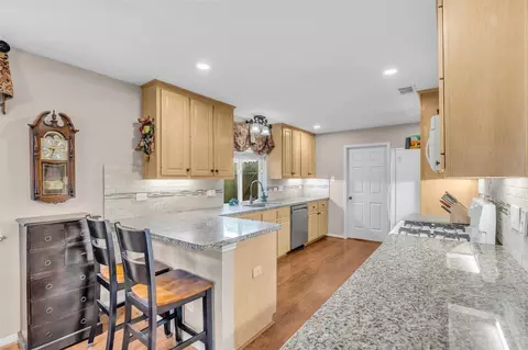 Kitchen - 2618 Spring Bend Dr, Spring, TX 77386 photo 1 of 9