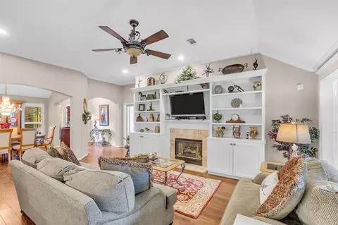 Living - 2618 Spring Bend Dr, Spring, TX 77386 photo 3 of 3