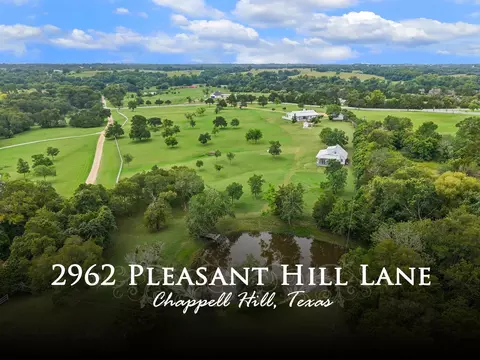 2962 Pleasant Hill Ln, Chappell Hill, TX 77426