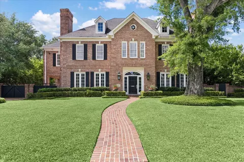 5452 Sugar Hill Dr, Houston, TX 77056