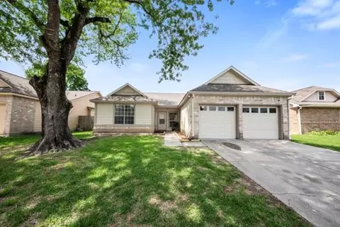 3207 Georgia Pine Dr, Spring, TX 77373