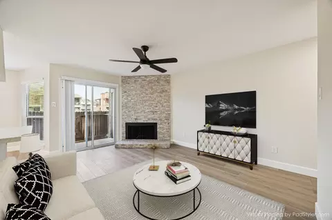 Living - 18800 Egret Bay Blvd #907, Houston, TX 77058 photo 3 of 8