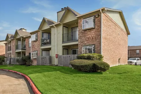 Other - 18800 Egret Bay Blvd #907, Houston, TX 77058 photo 3 of 4