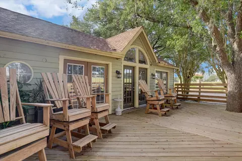 Exterior - 18800 Egret Bay Blvd #907, Houston, TX 77058 photo 3 of 4