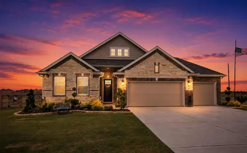 315 Cobb Ct, Sealy, TX 77474