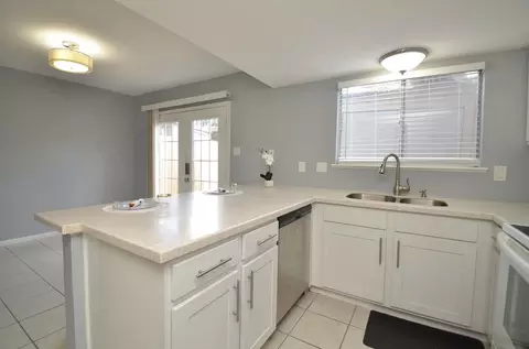 10018 Knoboak Dr #13, Houston, TX 77080