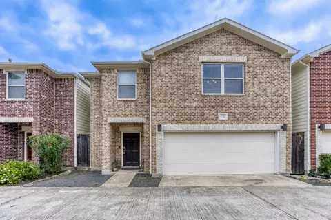 3728 Main Poplar Dr, Houston, TX 77025