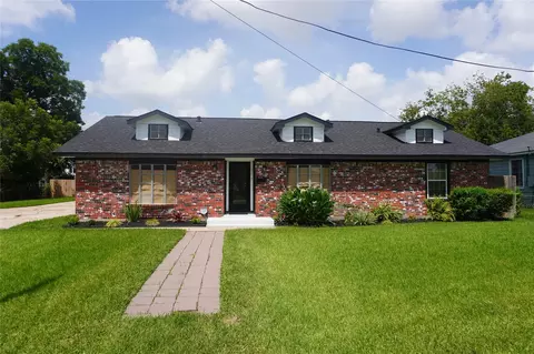8418 Colonial Lane Ln, Houston, TX 77051