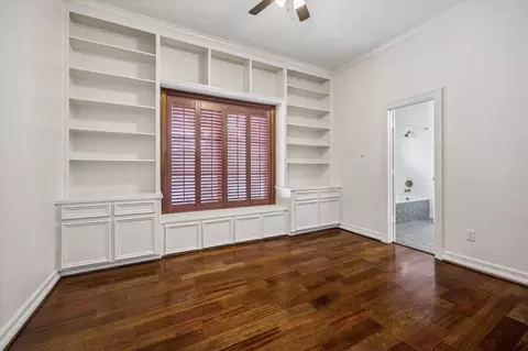 Bedroom - 8448 Westview Dr, Houston, TX 77055 photo 1 of 4