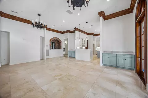 Living - 8448 Westview Dr, Houston, TX 77055 photo 3 of 8