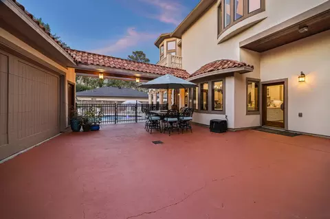 Exterior - 8448 Westview Dr, Houston, TX 77055 photo 9 of 9