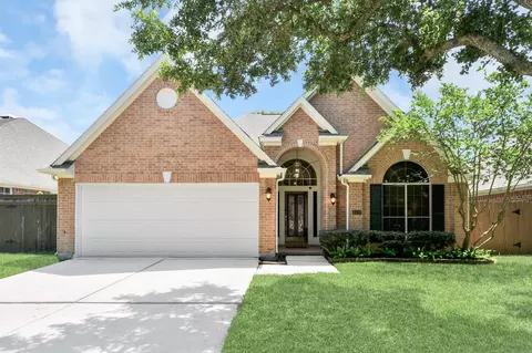 1112 Spinnaker Way, Sugar Land, TX 77498