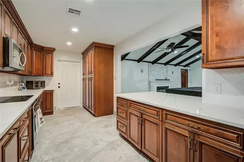Kitchen - 25910 Maplewood Dr, Spring, TX 77386 photo 1 of 6