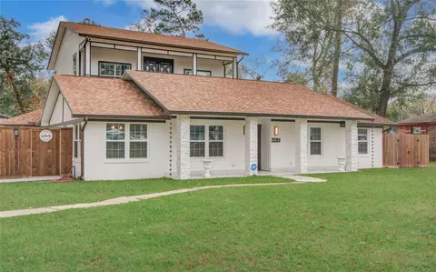 Exterior - 25910 Maplewood Dr, Spring, TX 77386 photo 4 of 11