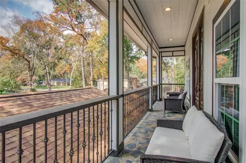 Exterior - 25910 Maplewood Dr, Spring, TX 77386 photo 10 of 11