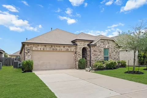 1722 Anna Creek Dr, Richmond, TX 77469