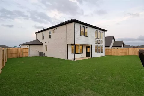 Exterior - 3406 Windmill Palm Dr, Manvel, TX 77578 photo 4 of 6